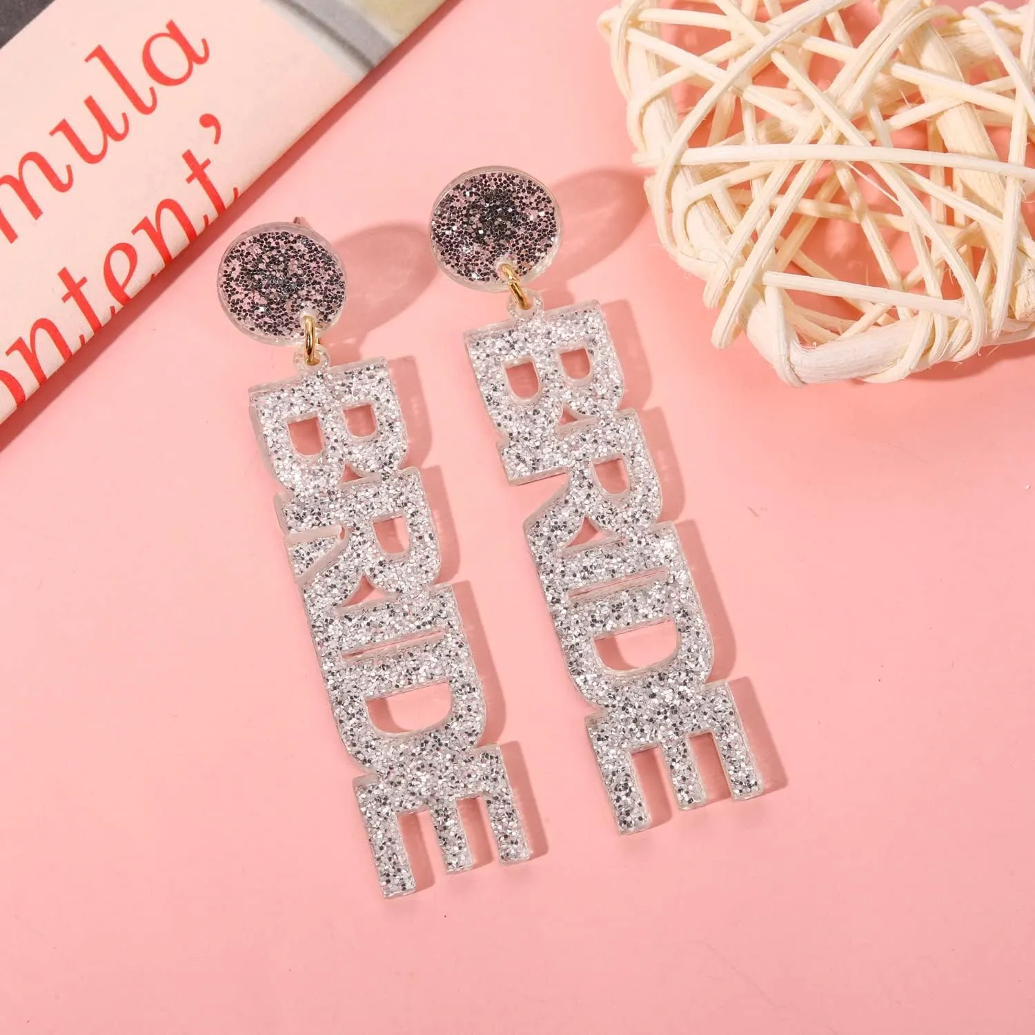 Bride Earrings for Women Acrylic BRIDE MRS Dangle Earrings Sparkling Glitter Letter Drop Earrings Wedding Party Jewelry Gift